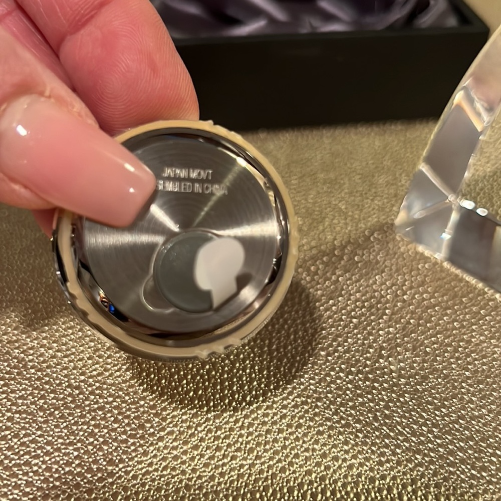 NARUMI Glass Works Table Clock - Picture 6 of 10